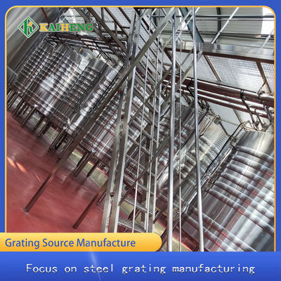 پله پله نردبان فولاد ضد زنگ T3 برای استفاده در فضای داخلی در کارگاه کارخانه شیمیایی